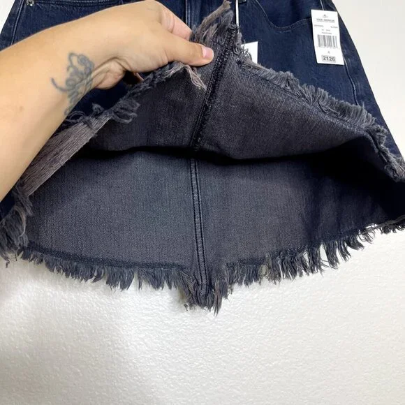 Good American Denim Skirt Sz 6/28 Mini Blue Frayed Hem Miniskirt 100% Cotton NEW - Picture 4 of 14